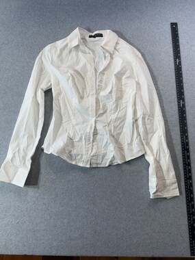 Finesse XS White Fitted Button-Front Blouse